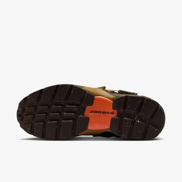 Жіночі кросівки WMNS JORDAN TRUNNER LX BROWN KELP