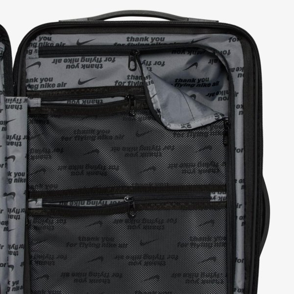 Валіза NIKE NK 22IN HARDSHELL LUGGAGE