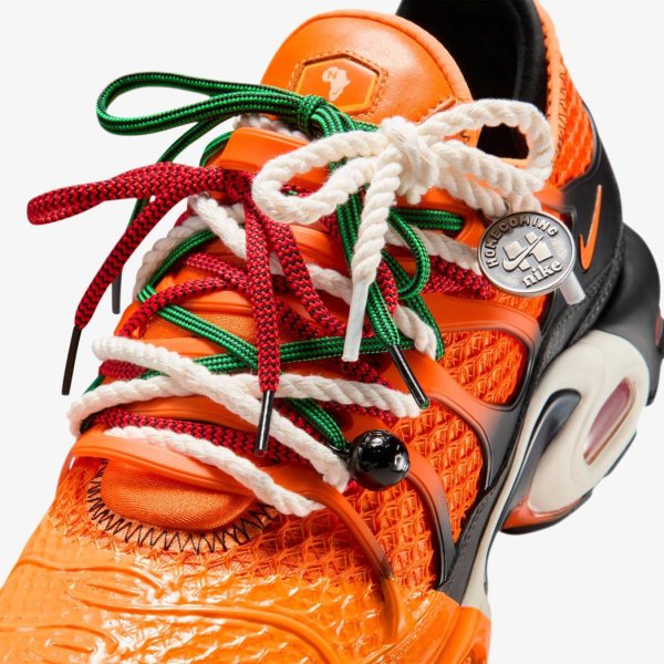 Чоловічі кросівки NIKE AIR MAX PLUS