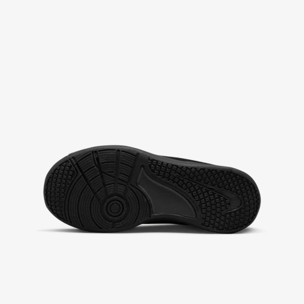 Дитячі кросівки NIKE OMNI MULTI-COURT (GS)