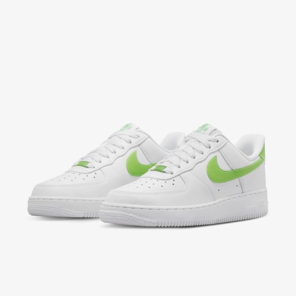 Жіночі кросівки NIKE WMNS AIR FORCE 1 07