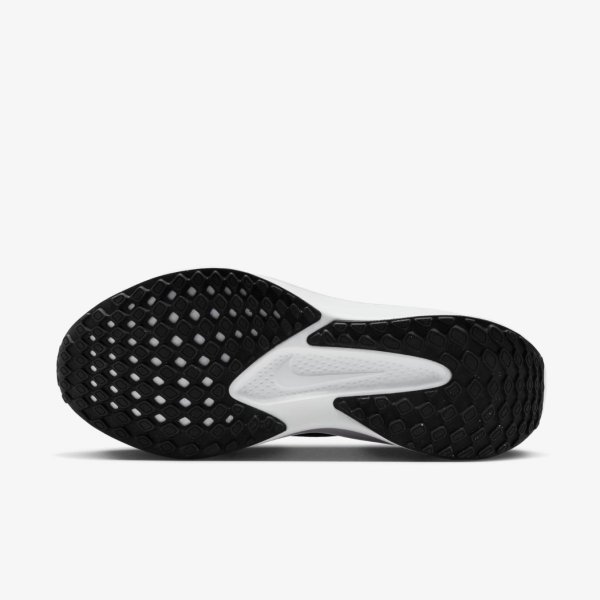 Жіночі кросівки NIKE WMNS QUEST 6