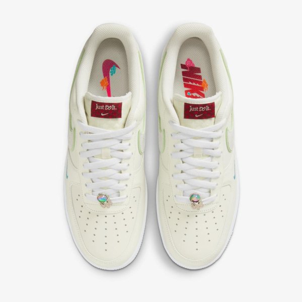 Чоловічі кросівки NIKE AIR FORCE 1 07