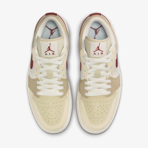 Жіночі кросівки WMNS AIR JORDAN 1 LOW