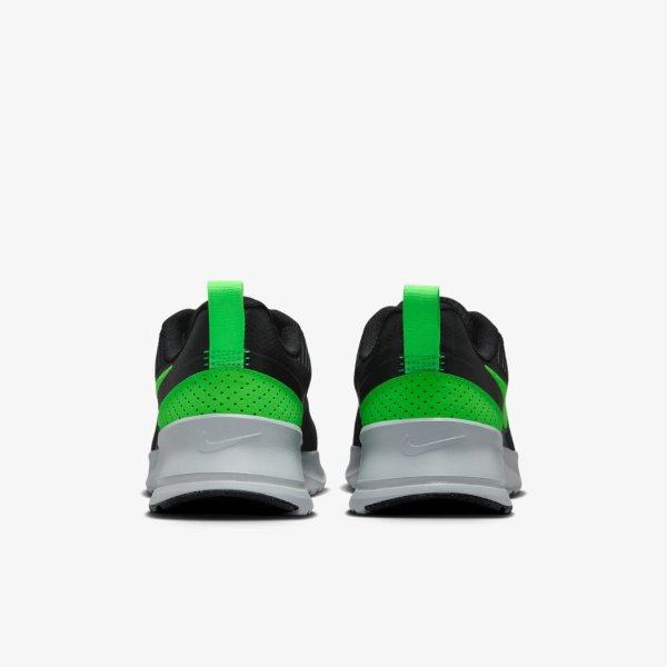 Чоловічі кросівки NIKE AIR MAX NUAXIS