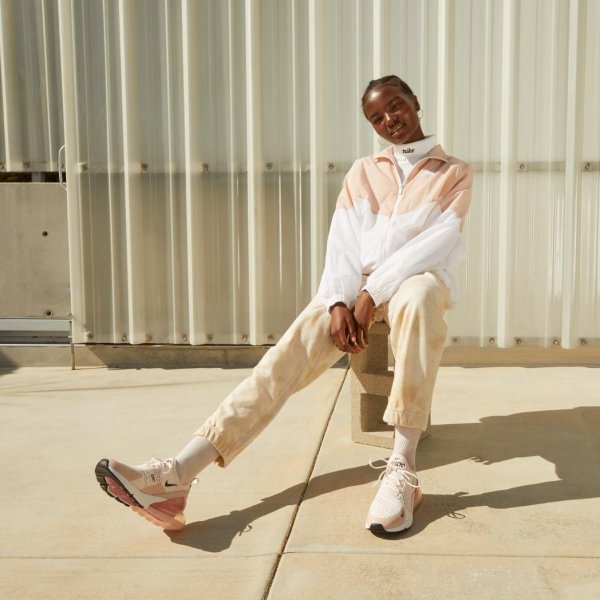 Жіночі кросівки NIKE W AIR MAX 270