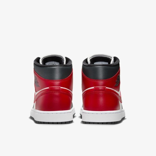 Жіночі кросівки WMNS AIR JORDAN 1 MID