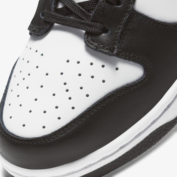 Жіночі кросівки NIKE W DUNK LOW