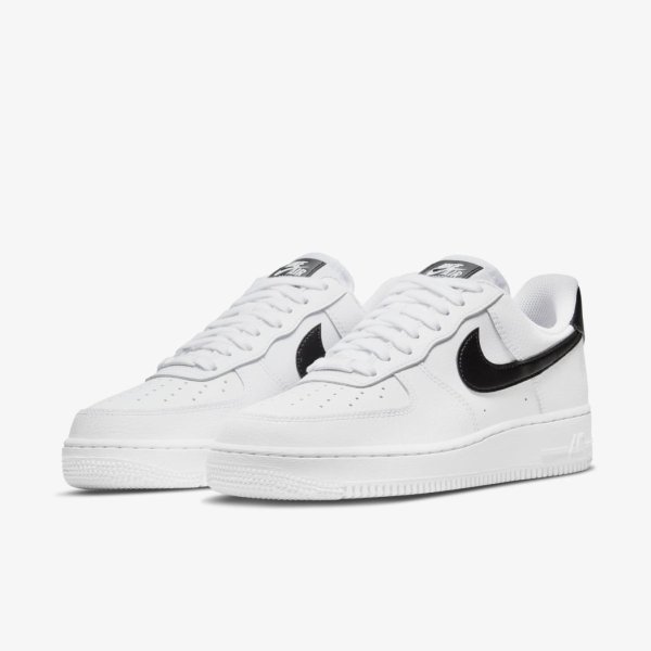 Жіночі кросівки NIKE WMNS AIR FORCE 1 07