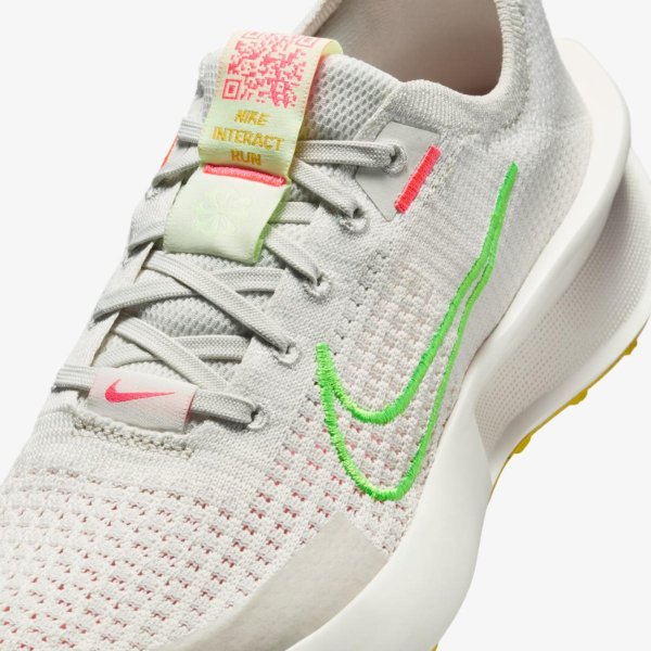 Жіночі кросівки NIKE W INTERACT RUN