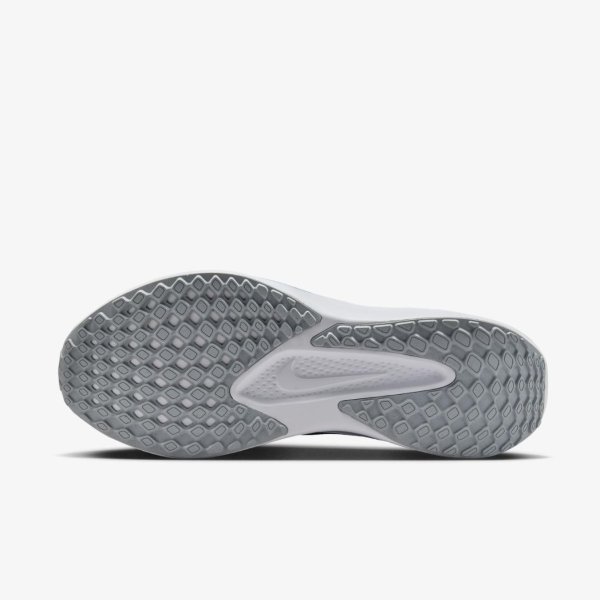 Чоловічі кросівки NIKE QUEST 6