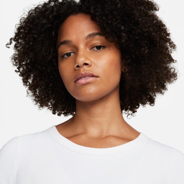 Жіноча футболка NIKE W NK ONE FITTED Dri-FIT SS TOP