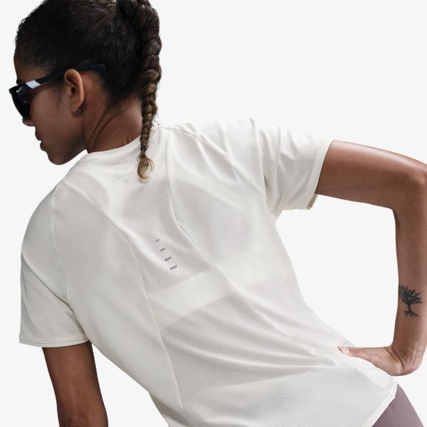 Жіноча футболка NIKE DRI-FIT