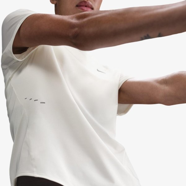 Жіноча футболка NIKE DRI-FIT