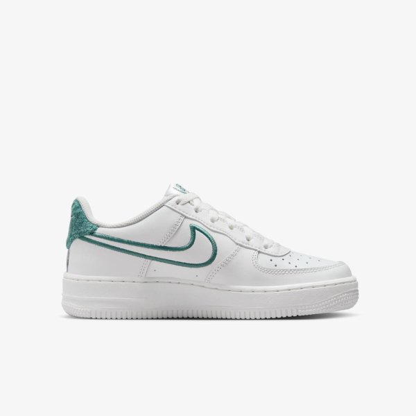 Дитячі кросівки NIKE AIR FORCE 1 LV8 3 (GS)