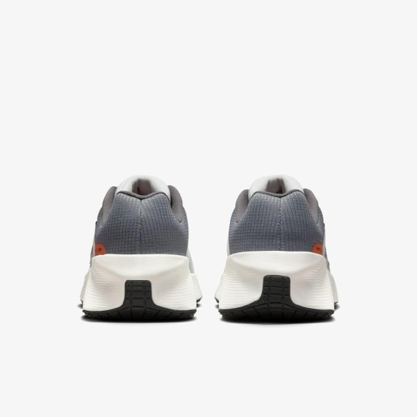 Чоловічі кросівки NIKE M METRO TEK