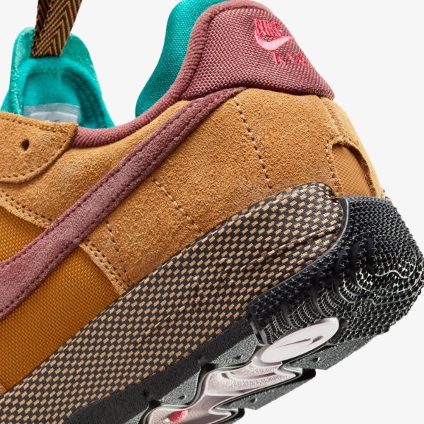 Жіночі кросівки NIKE W AIR FORCE 1 WILD