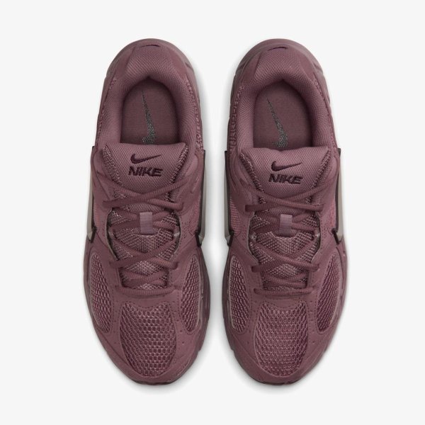 Чоловічі кросівки NIKE V5 RNR