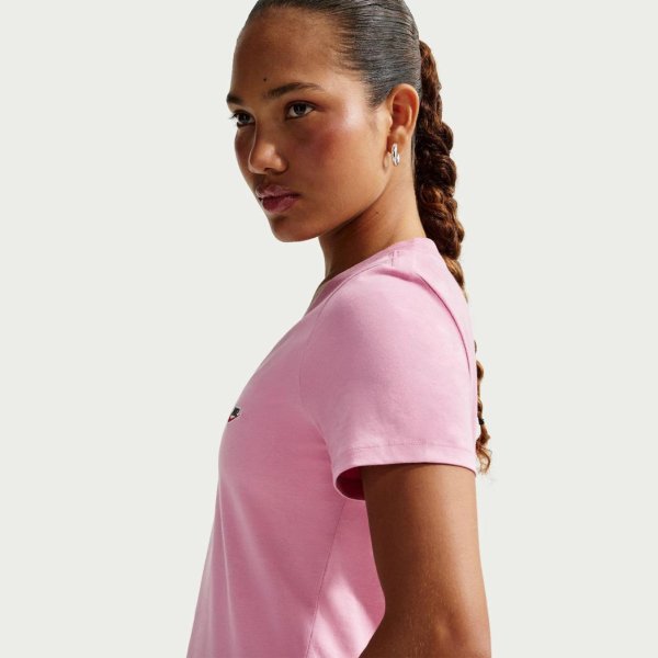 Жіноча футболка NIKE SPORTSWEAR CLUB