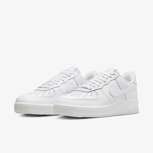 Жіночі кросівки NIKE AIR FORCE 1 07 SE