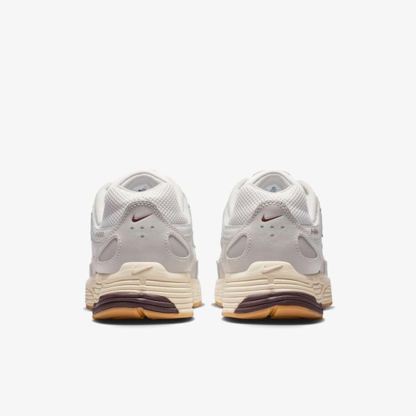 Чоловічі кросівки NIKE P-6000