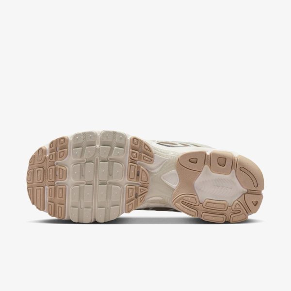 Жіночі кросівки NIKE AIR MAX MOTO 2K