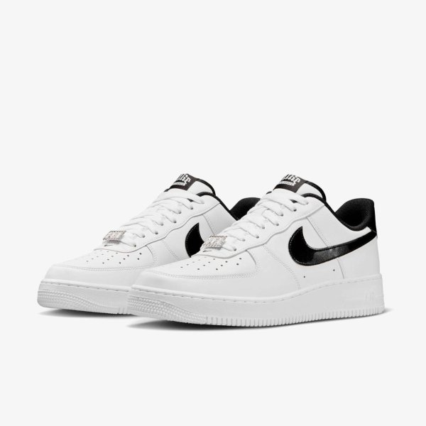 Чоловічі кросівки NIKE AIR FORCE 1 07 LV8