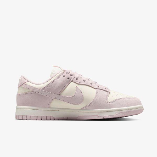 Жіночі кросівки NIKE WMNS DUNK LOW