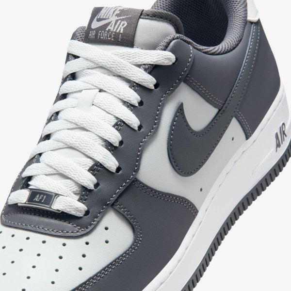 Чоловічі кросівки NIKE AIR FORCE 1 07