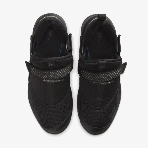 Жіночі кросівки WMNS JORDAN TRUNNER LX TRIPLE BLACK