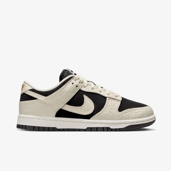 Жіночі кросівки NIKE WMNS DUNK LOW SAIL / METALLIC GOLD