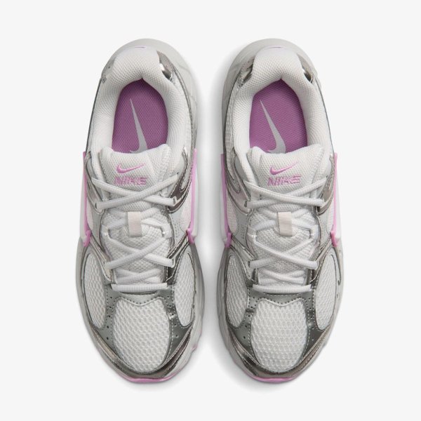 Жіночі кросівки NIKE W V5 RNR