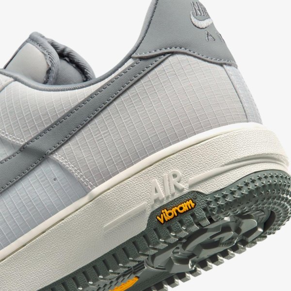 Чоловічі кросівки NIKE AIR FORCE 1 '07 LX VIBRAM