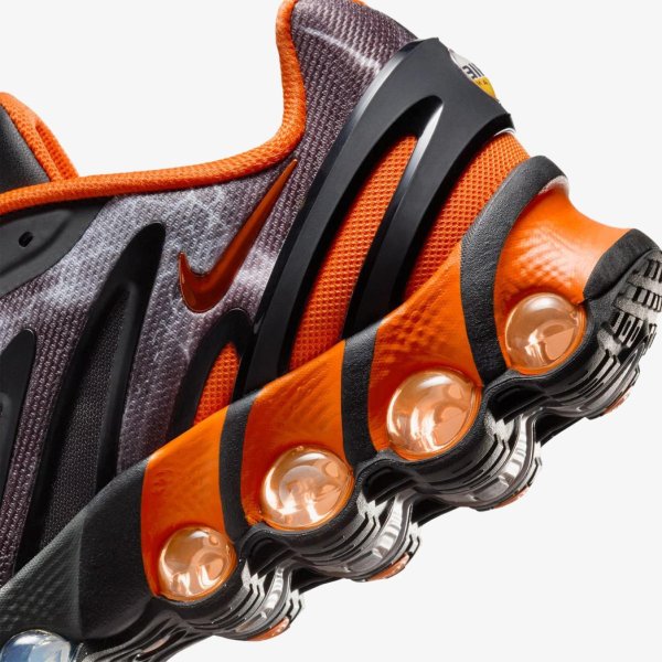 Чоловічі кросівки NIKE AIR MAX DN8 SP