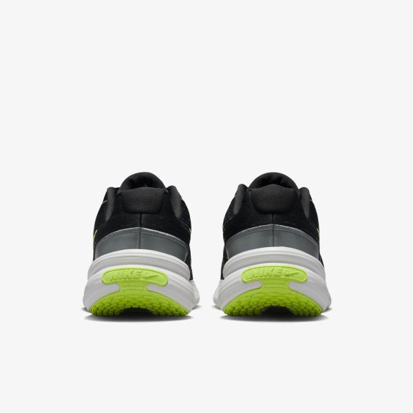Чоловічі кросівки NIKE UPLIFT SC