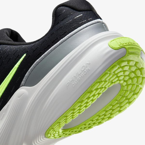 Чоловічі кросівки NIKE UPLIFT SC