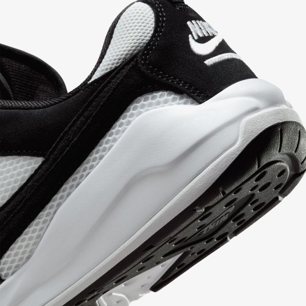 Чоловічі кросівки JORDAN CMFT ERA PANDA