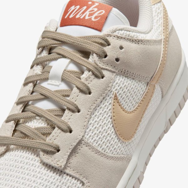 Жіночі кросівки NIKE WMNS DUNK LOW SE SAIL / LIGHT OREWOOD BROWN