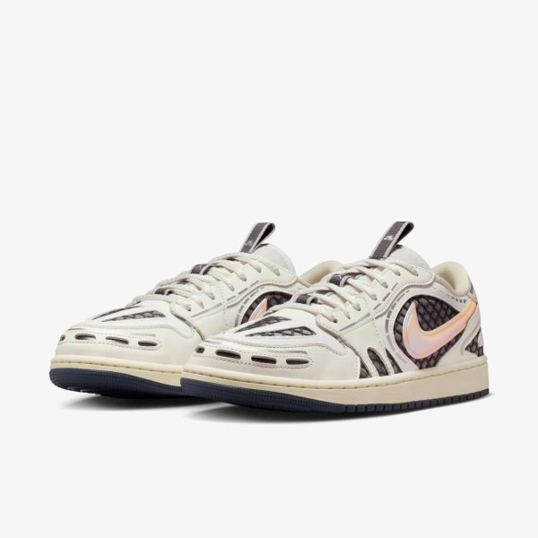 Жіночі кросівки WMNS AIR JORDAN 1 LOW METHOD OF MAKE V3 SAIL
