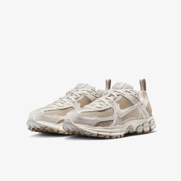 Дитячі кросівки NIKE VOMERO 5 LIGHT BONE / CREAM (GS)