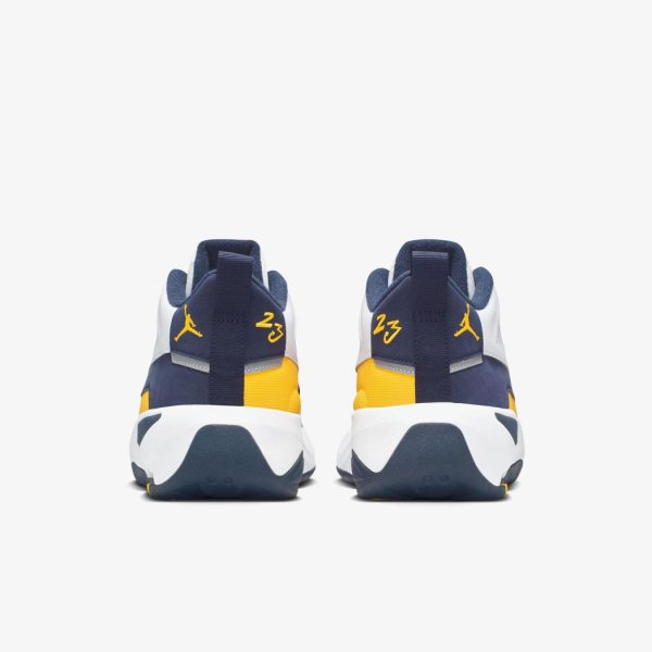 Чоловічі кросівки JORDAN MAX AURA 7