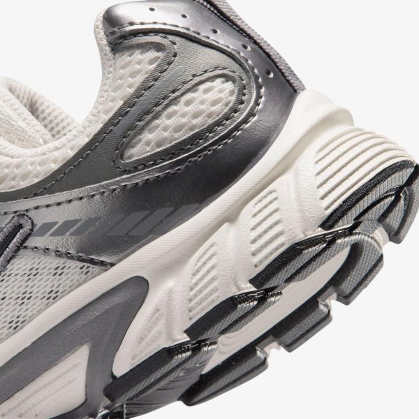 Дитячі кросівки NIKE V5 RNR E (PS)