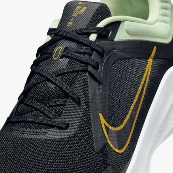 Чоловічі кросівки NIKE QUEST 5