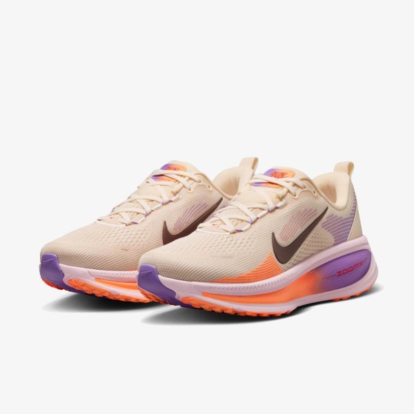 Женские кроссовки NIKE W VOMERO 18