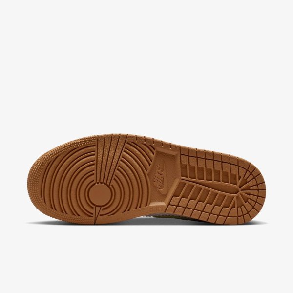 Жіночі кросівки WMNS AIR JORDAN 1 LOW SE