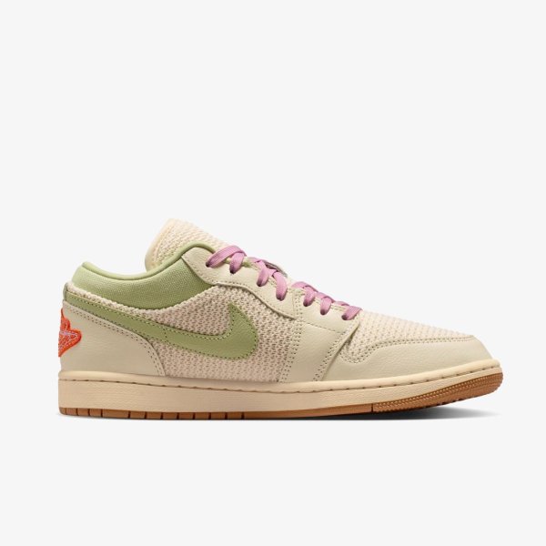 Жіночі кросівки WMNS AIR JORDAN 1 LOW SE
