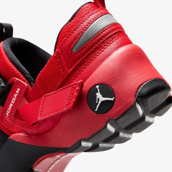 Жіночі кросівки WMNS JORDAN TRUNNER LX
