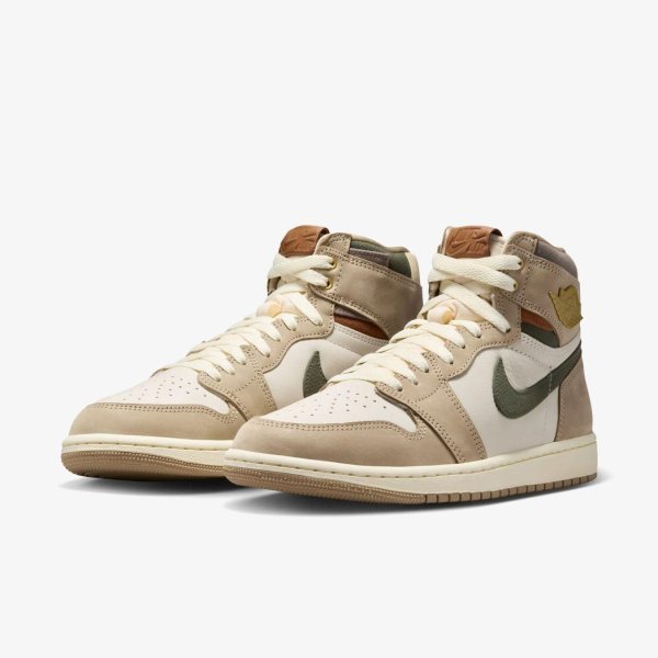 Жіночі кросівки WMNS AIR JORDAN 1 RETRO HI OG