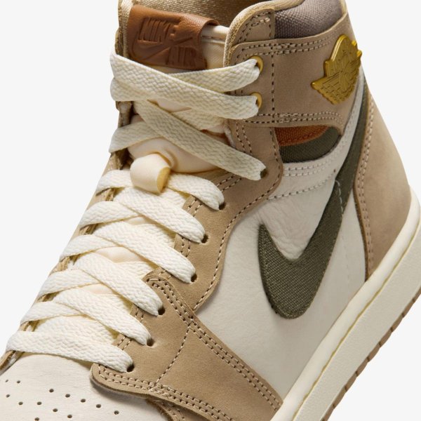 Жіночі кросівки WMNS AIR JORDAN 1 RETRO HI OG