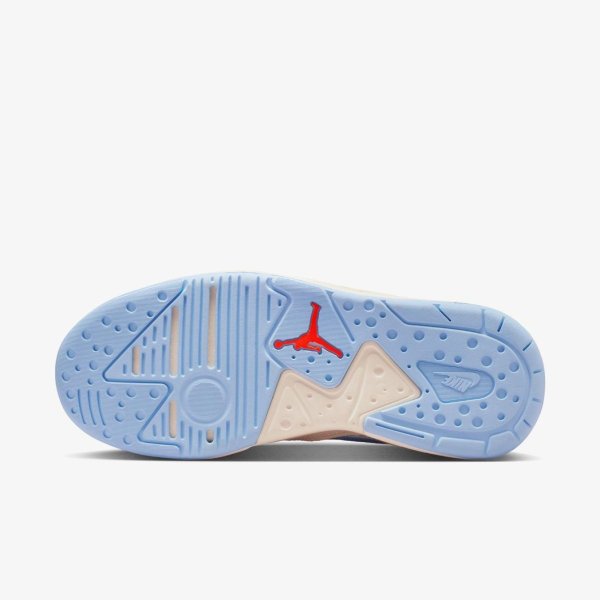 Женские кроссовки WMNS JORDAN CMFT ERA